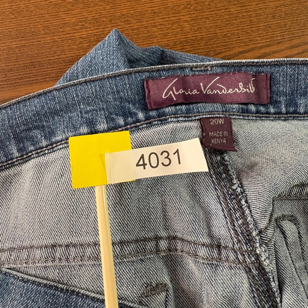 Gloria Vanderbilt Amanda Jeans Plus Women 20W Blue High Rise Tapered Denim EUC - Picture 8 of 10